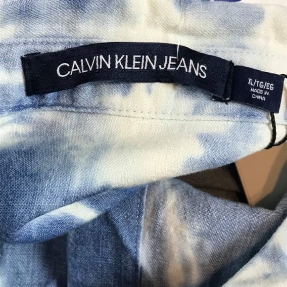 Calvin Klein Women’s Bleach Tie-Dye Front Pocket Denim Button Down Shirt Sz XL - Picture 4 of 9